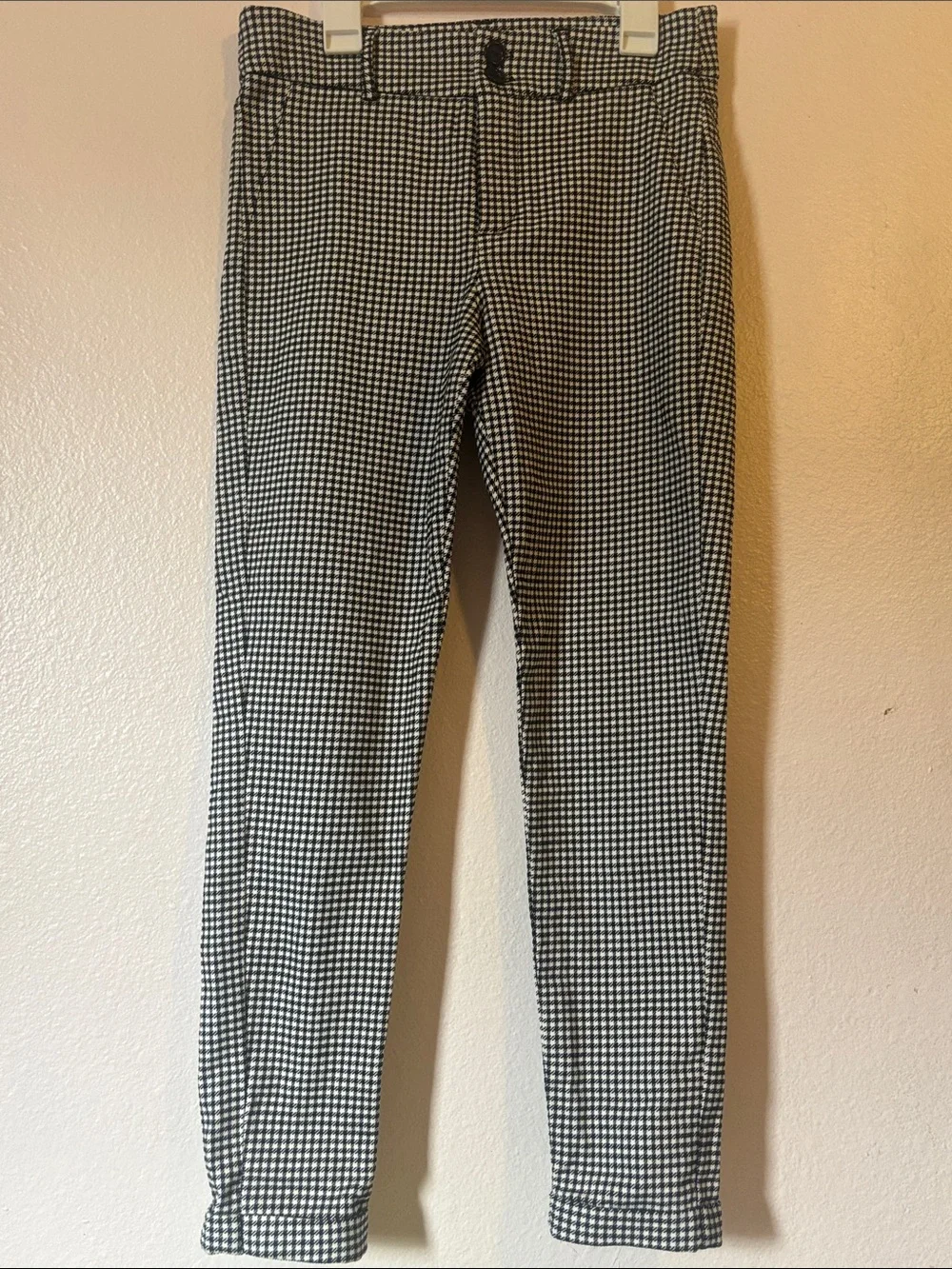 Shinestar woman’s black